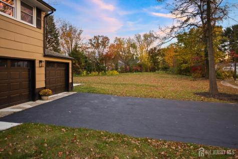 6 Ryan Road Cranbury NJ 08512