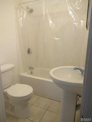 68 Macarthur Avenue Sayreville NJ 08872