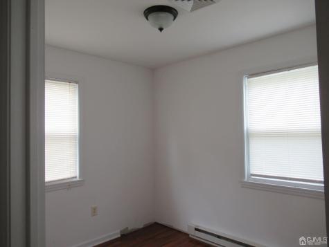 68 Macarthur Avenue Sayreville NJ 08872