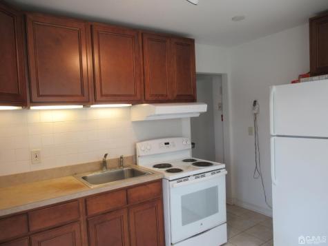 68 Macarthur Avenue Sayreville NJ 08872