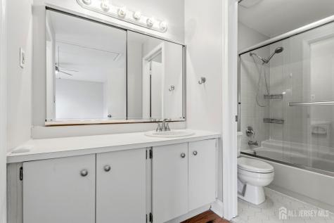 88 Wilshire Court Old Bridge NJ 08857
