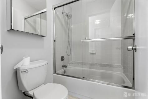 88 Wilshire Court Old Bridge NJ 08857