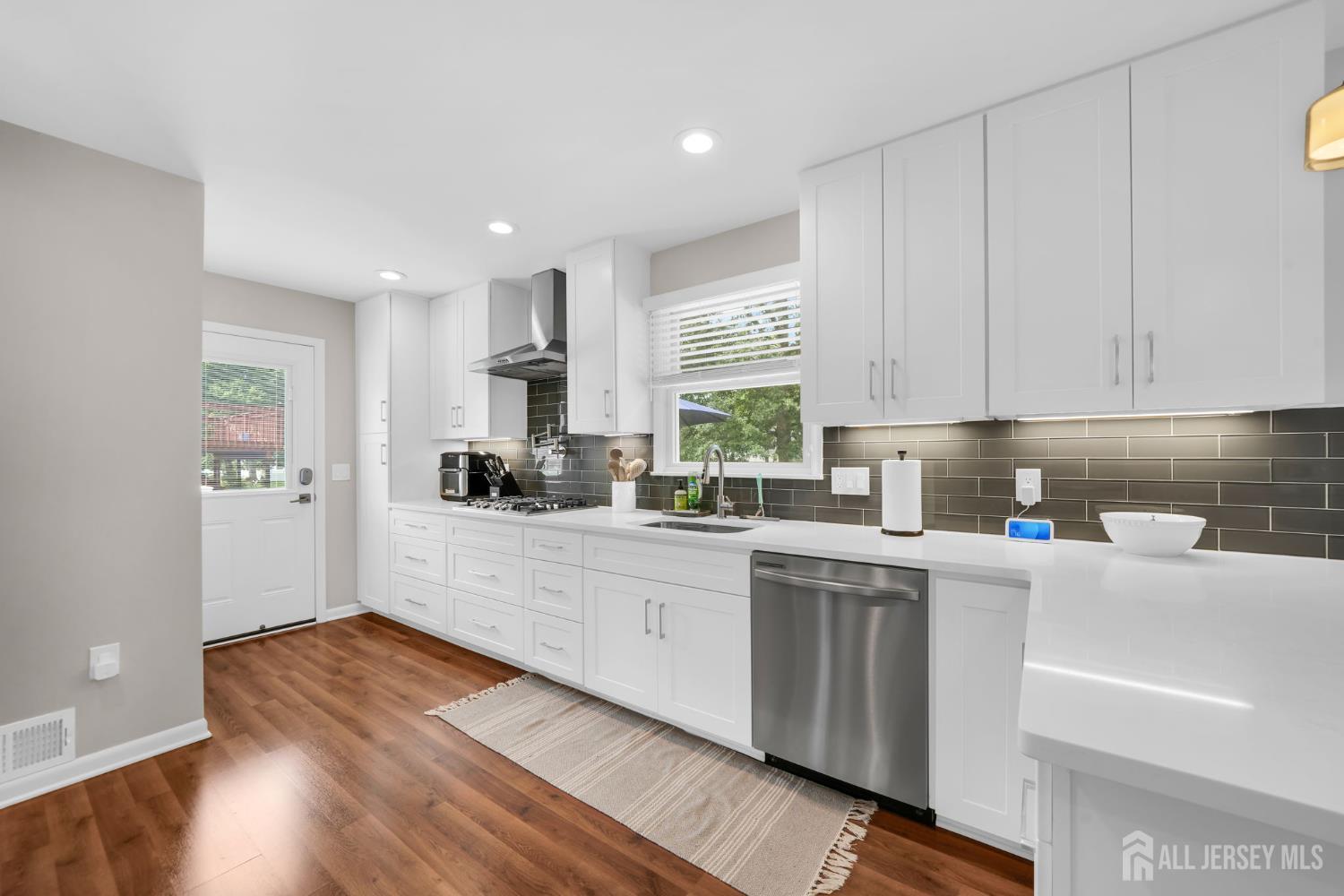 76 Seymour Terrace Piscataway NJ 08854