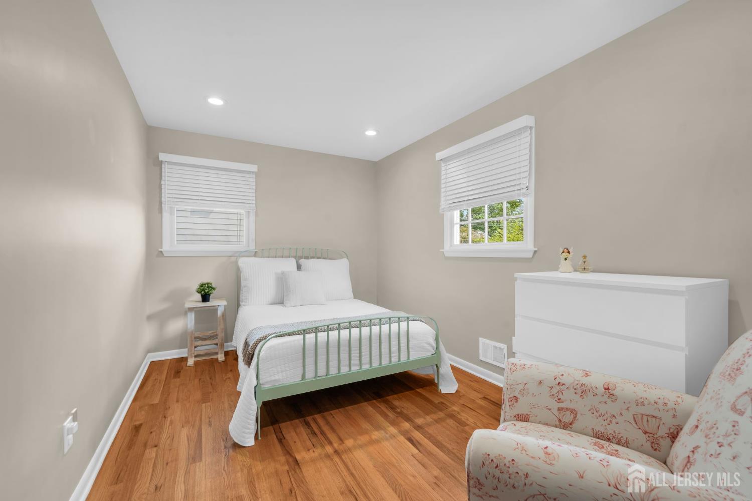 76 Seymour Terrace Piscataway NJ 08854