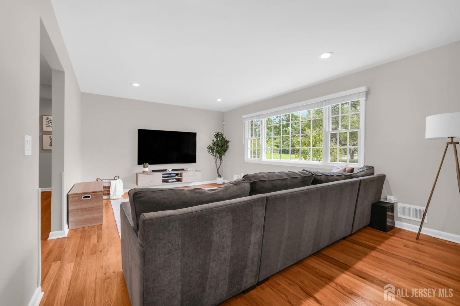 76 Seymour Terrace Piscataway NJ 08854