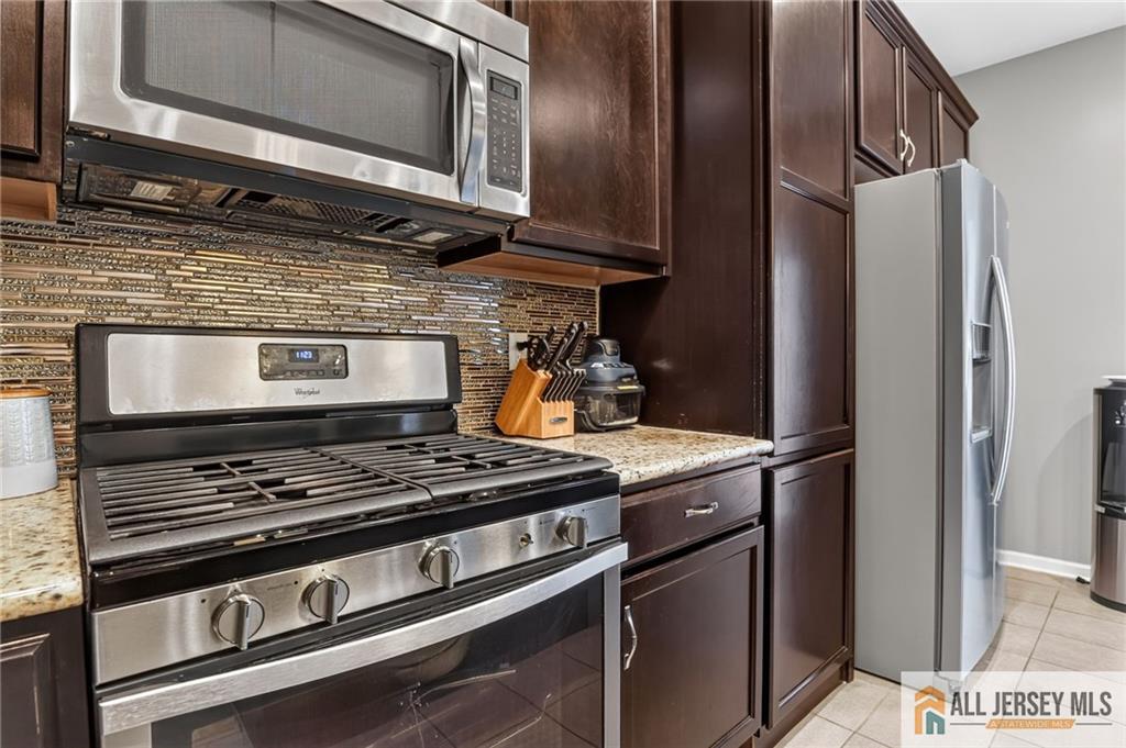 64 Andrews Way Piscataway NJ 08854