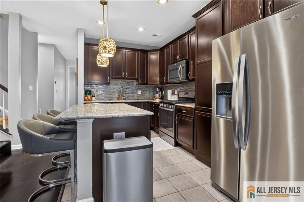 64 Andrews Way Piscataway NJ 08854
