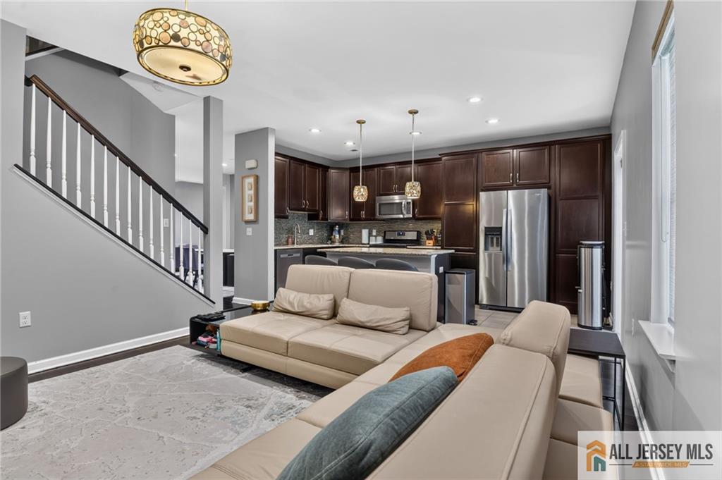 64 Andrews Way Piscataway NJ 08854