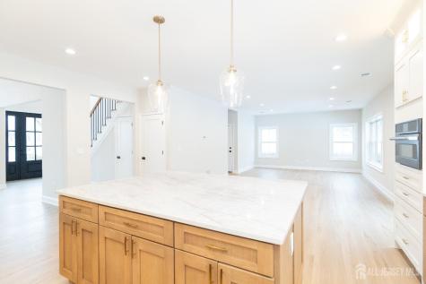 7 Altamont Road Edison NJ 08817