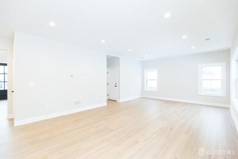 7 Altamont Road Edison NJ 08817