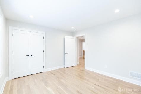 7 Altamont Road Edison NJ 08817