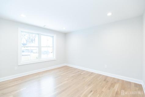 7 Altamont Road Edison NJ 08817