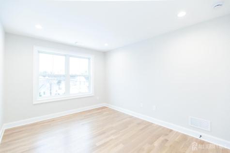 7 Altamont Road Edison NJ 08817