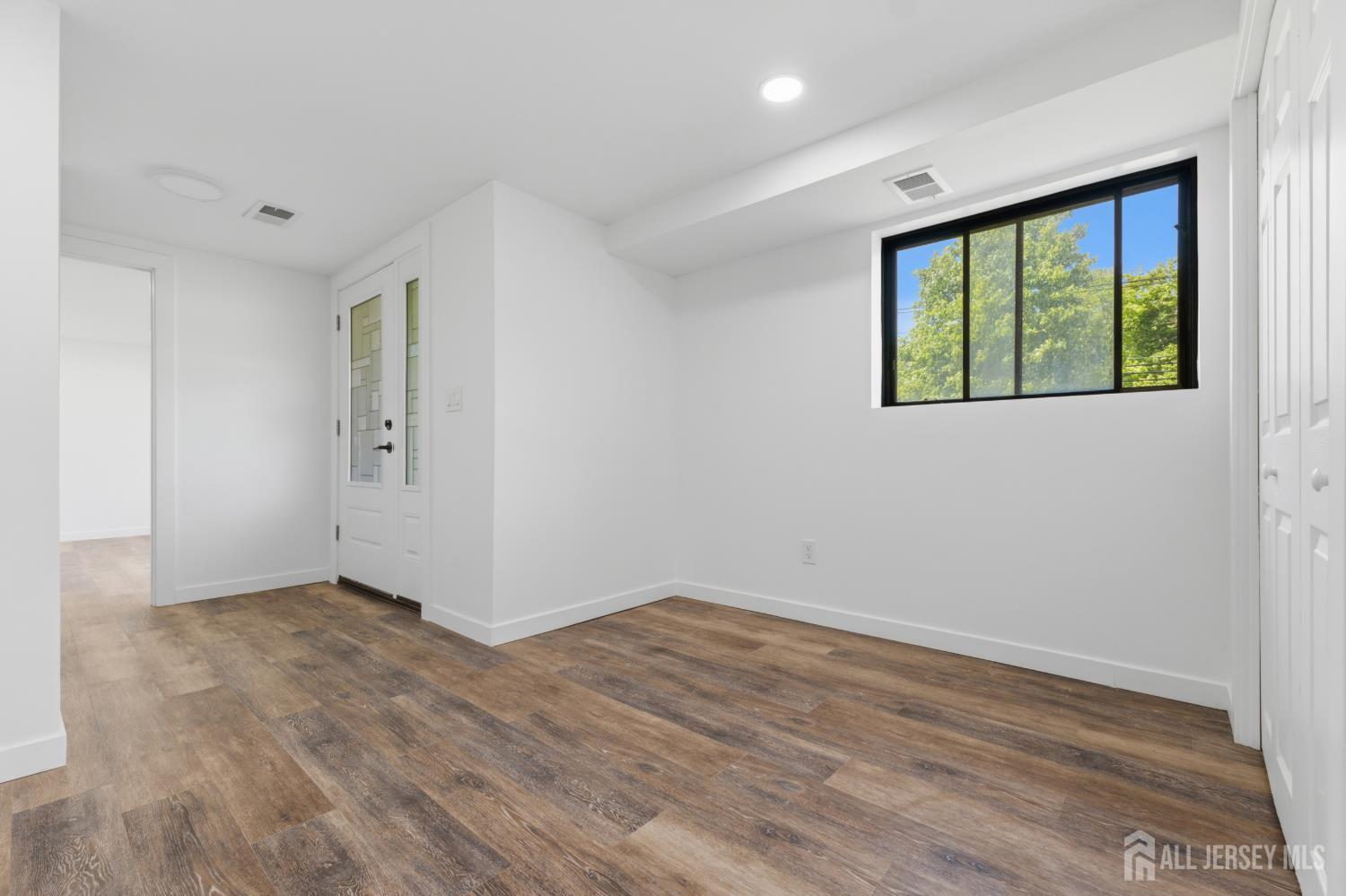 12 Daniel Road Spotswood NJ 08884