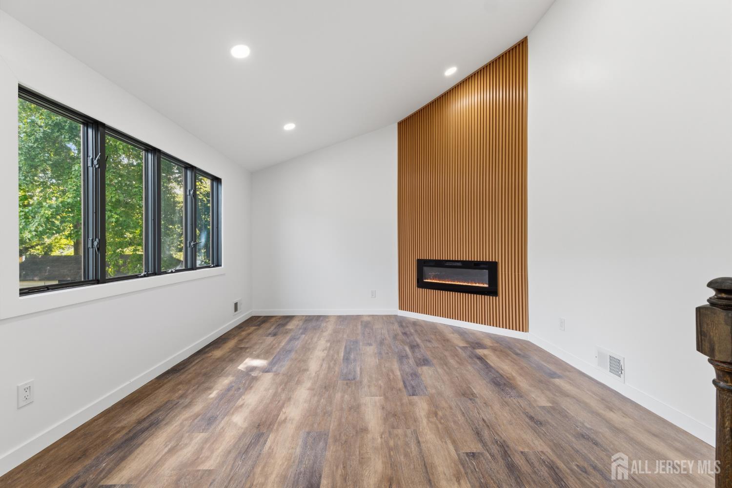 12 Daniel Road Spotswood NJ 08884