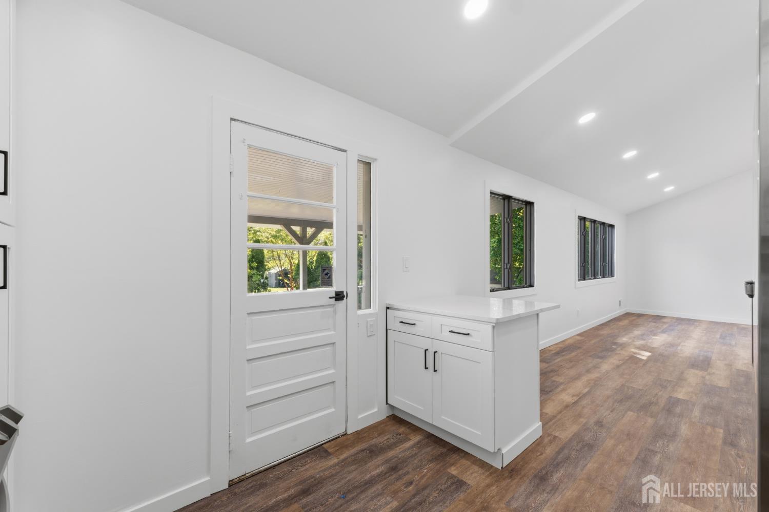12 Daniel Road Spotswood NJ 08884