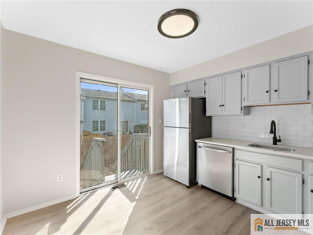 18 Spruce Street Jamesburg NJ 08831