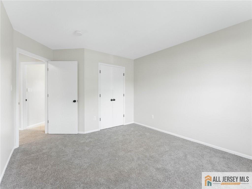 18 Spruce Street Jamesburg NJ 08831
