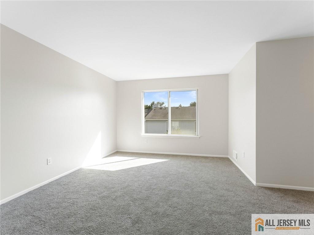 18 Spruce Street Jamesburg NJ 08831