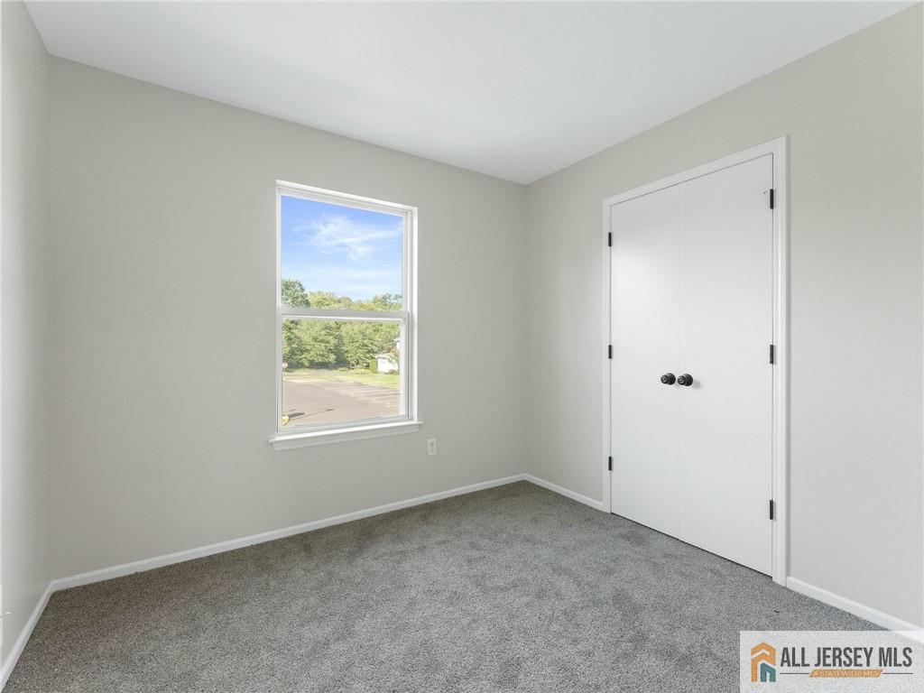 18 Spruce Street Jamesburg NJ 08831