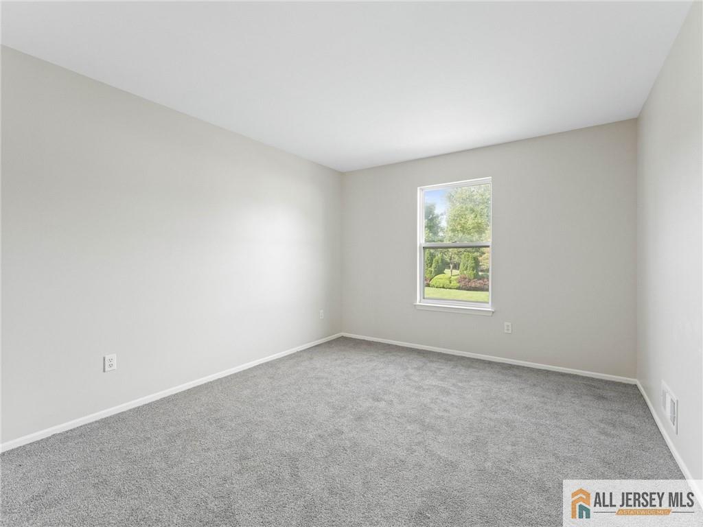 18 Spruce Street Jamesburg NJ 08831