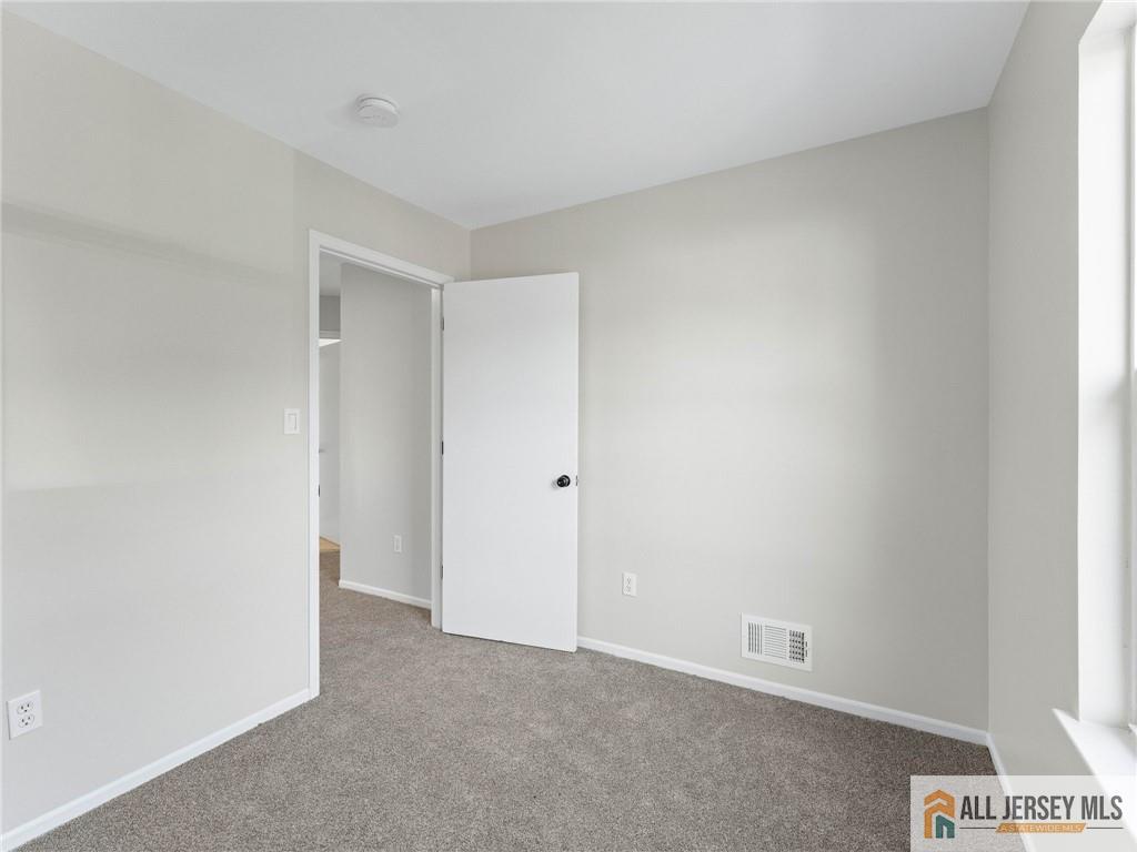18 Spruce Street Jamesburg NJ 08831