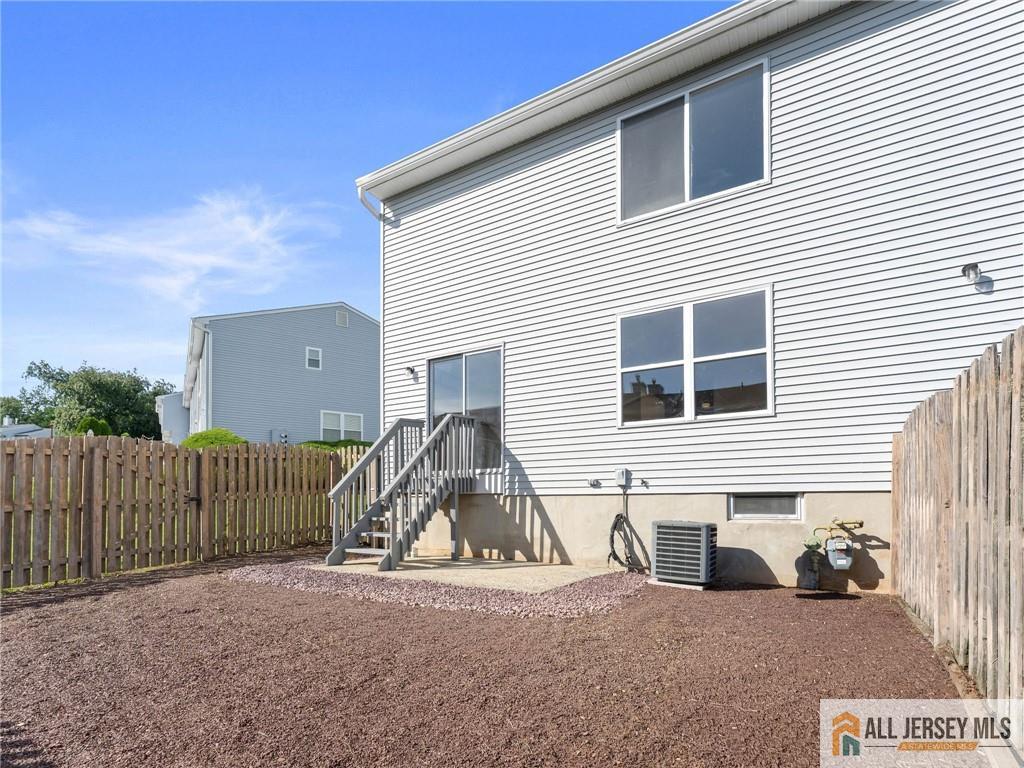 18 Spruce Street Jamesburg NJ 08831
