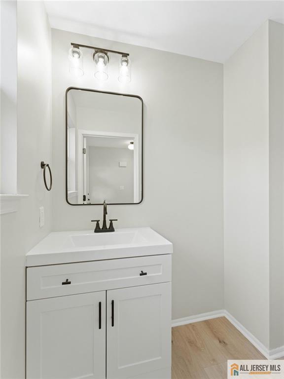 18 Spruce Street Jamesburg NJ 08831