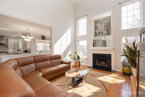 6 Lawrence Court Monroe NJ 08831