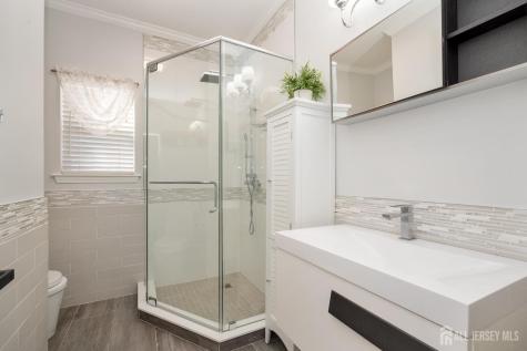 6 Lawrence Court Monroe NJ 08831