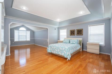 6 Lawrence Court Monroe NJ 08831