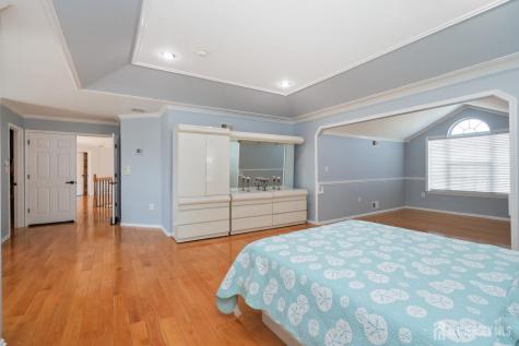 6 Lawrence Court Monroe NJ 08831