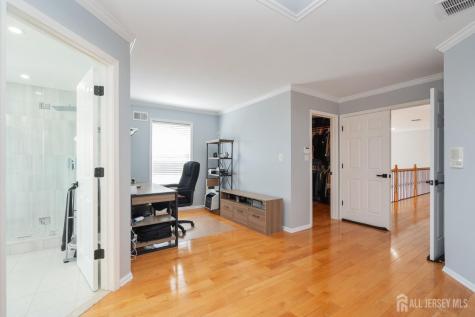 6 Lawrence Court Monroe NJ 08831