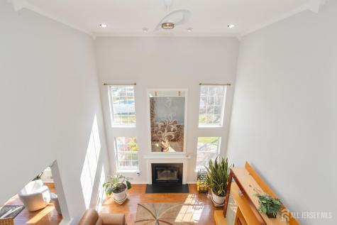 6 Lawrence Court Monroe NJ 08831