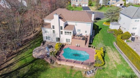 6 Lawrence Court Monroe NJ 08831