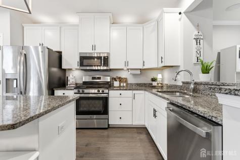 706 Bayside Court South Amboy NJ 08879