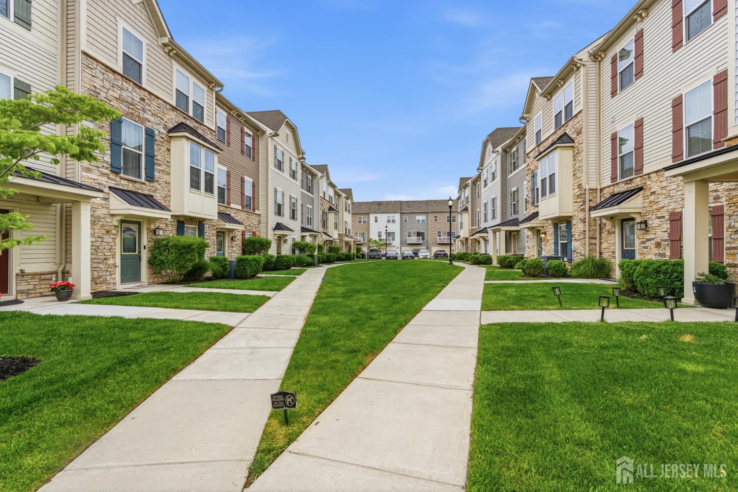 706 Bayside Court South Amboy NJ 08879