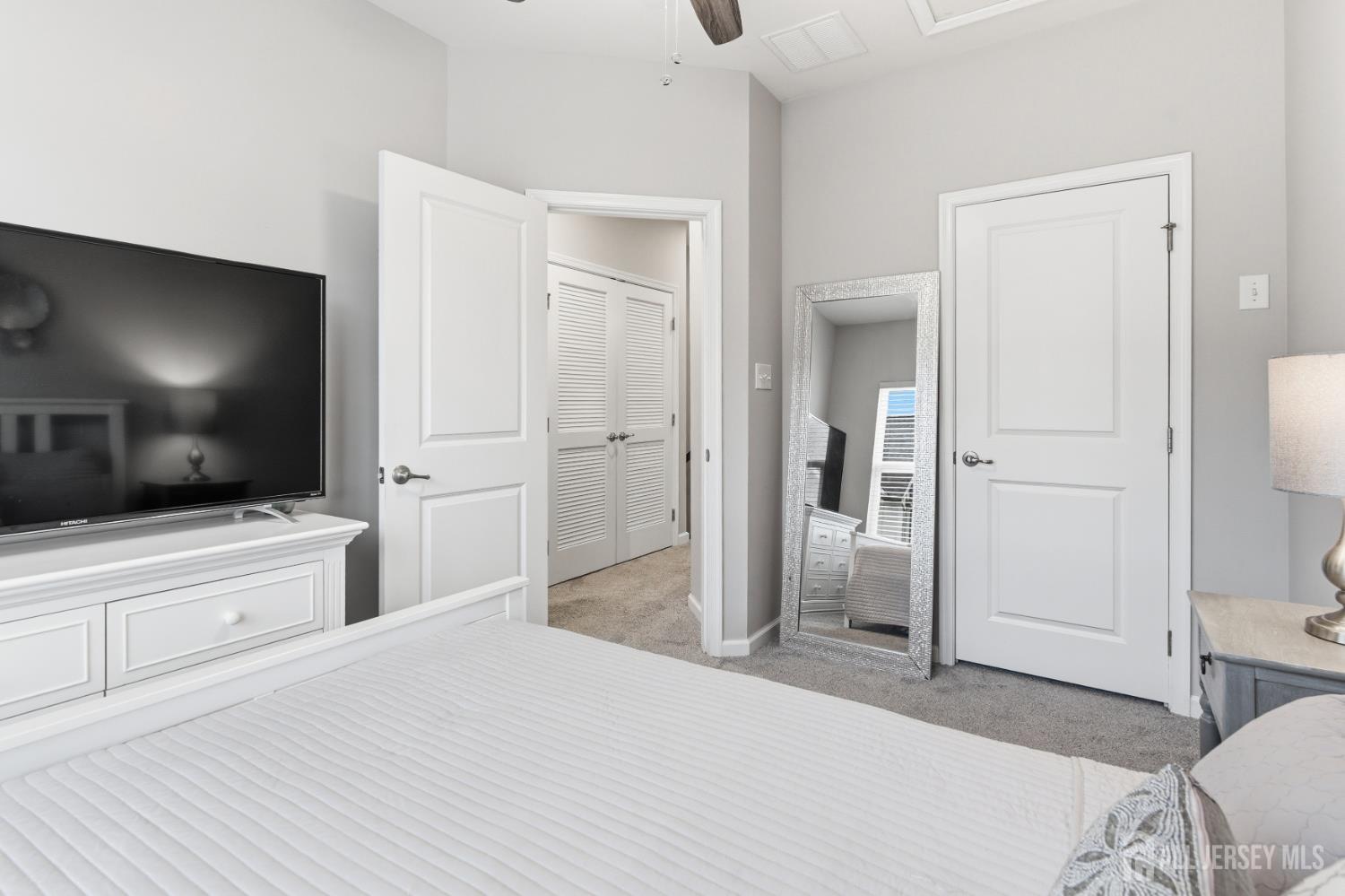 706 Bayside Court South Amboy NJ 08879