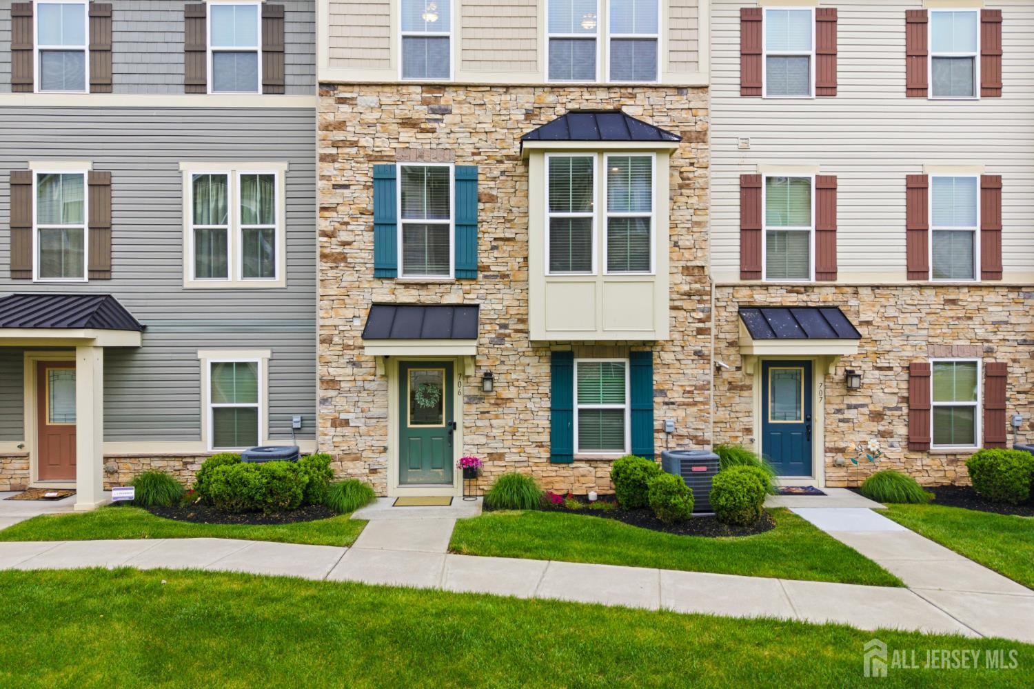 706 Bayside Court South Amboy NJ 08879
