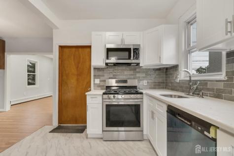 304 Park Avenue N Linden NJ 07036