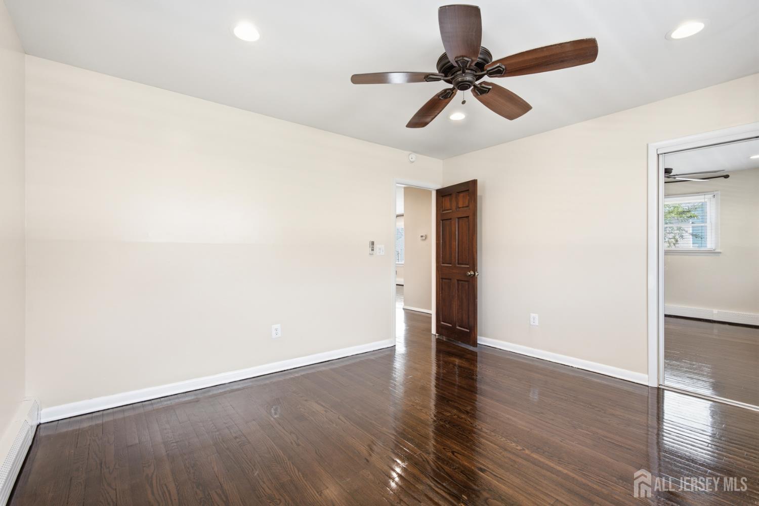 5 Snyder Lane Keyport NJ 07735