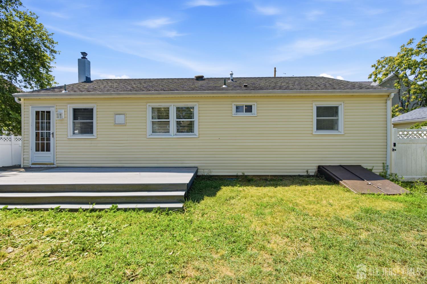 5 Snyder Lane Keyport NJ 07735