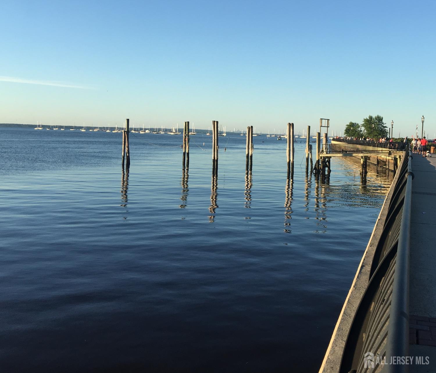 5 Snyder Lane Keyport NJ 07735
