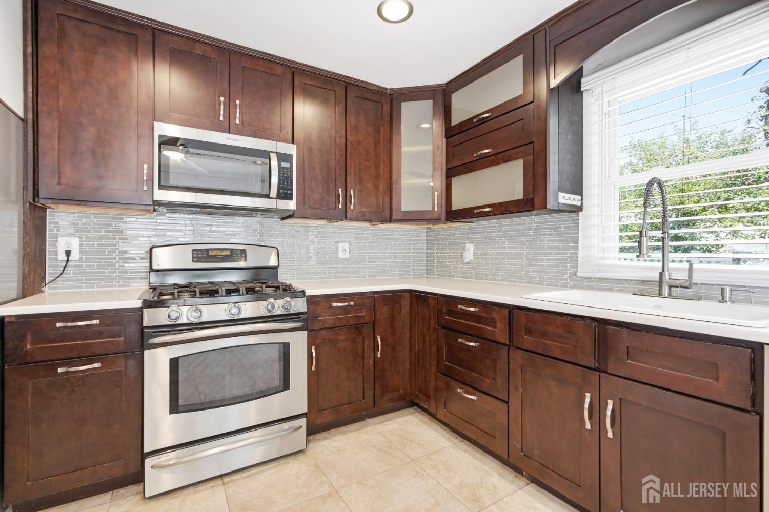 5 Snyder Lane Keyport NJ 07735