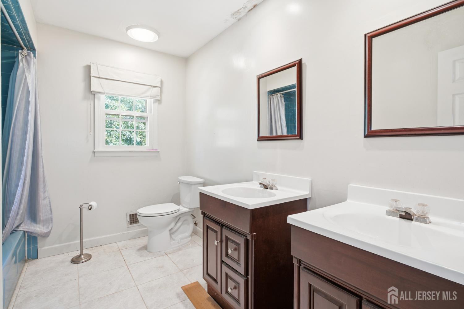 35 Woodmere Road North Brunswick NJ 08902
