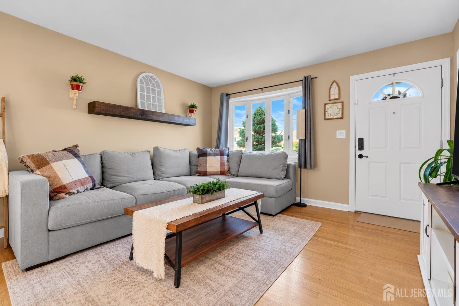 4 Willow Avenue Edison NJ 08817