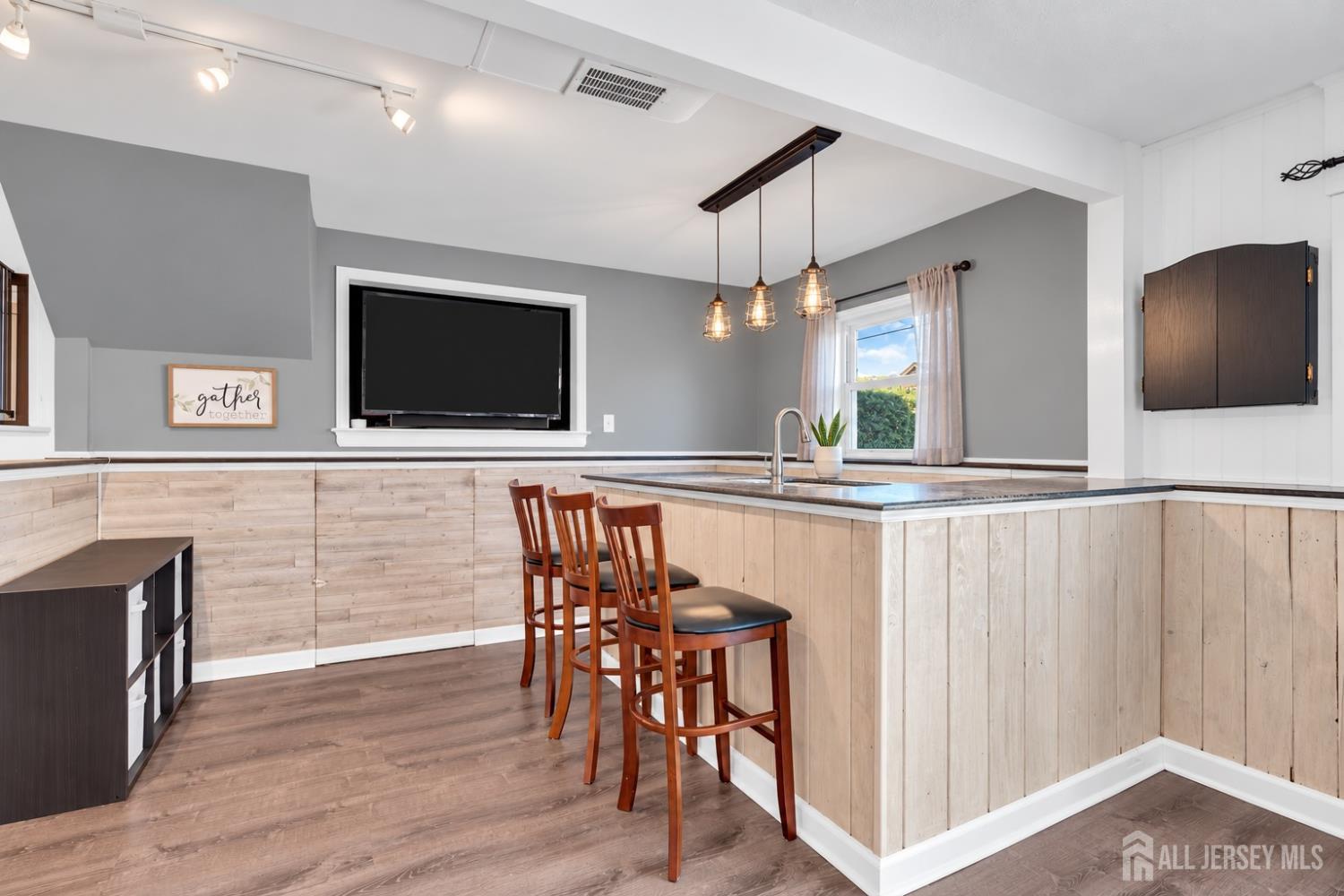 4 Willow Avenue Edison NJ 08817