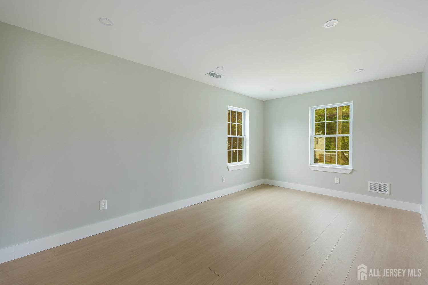 141 Lund Avenue Edison NJ 08820