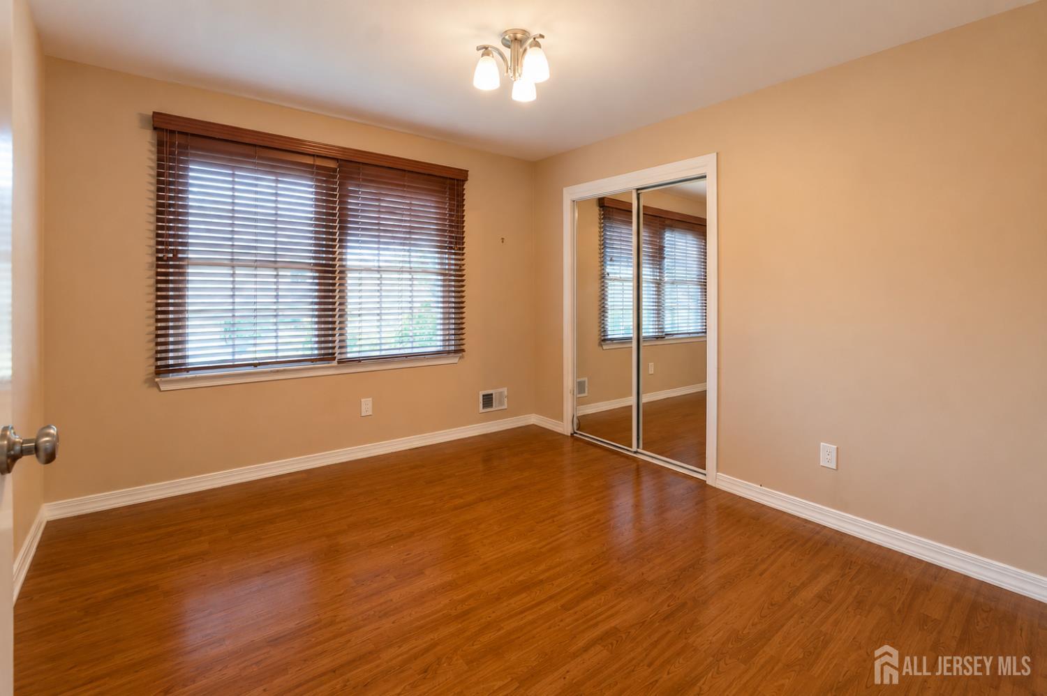 35 Liberty Drive South Brunswick NJ 08810