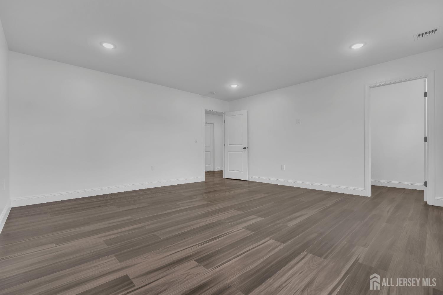 86 Fernwood Drive Piscataway NJ 08854
